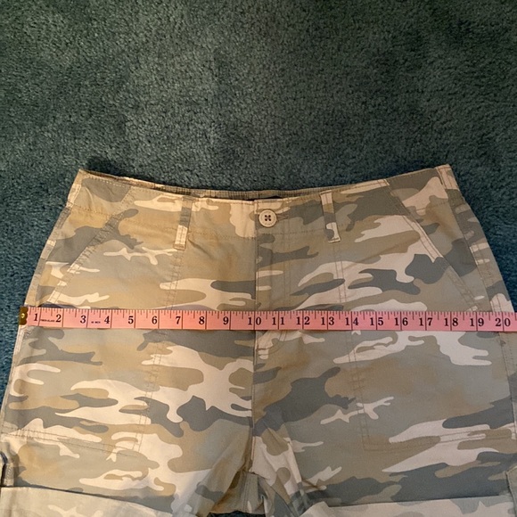 Sanctuary Army Shorts size L - Picture 8 of 8